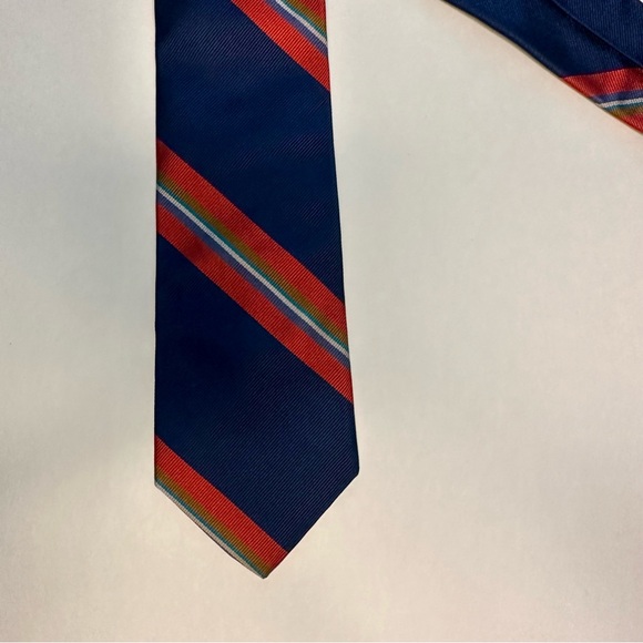 Vintage Jos A. Bank Executive Collection Navy Striped Classic Italian Silk Tie - Picture 3 of 8